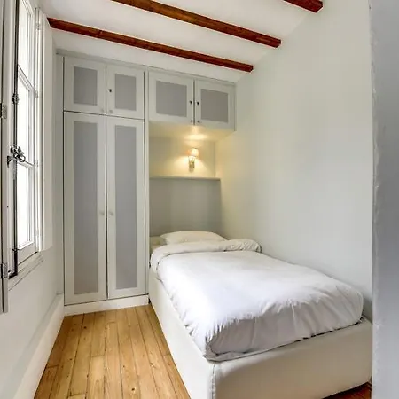 Apartment Marais Temple Id 258 Paris