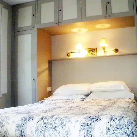 Apartment Marais Temple Id 258 Paris